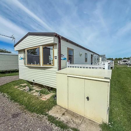 8 Berth Caravan With Decking At Sunnydale In Lincolnshire Ref 35087S Лаут Екстер'єр фото